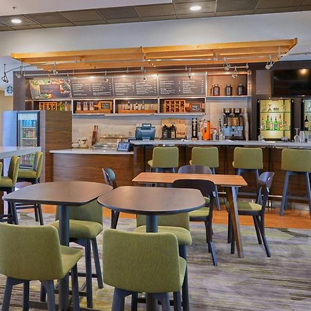 Courtyard By Marriott Eugene Springfield Hotel Екстериор снимка