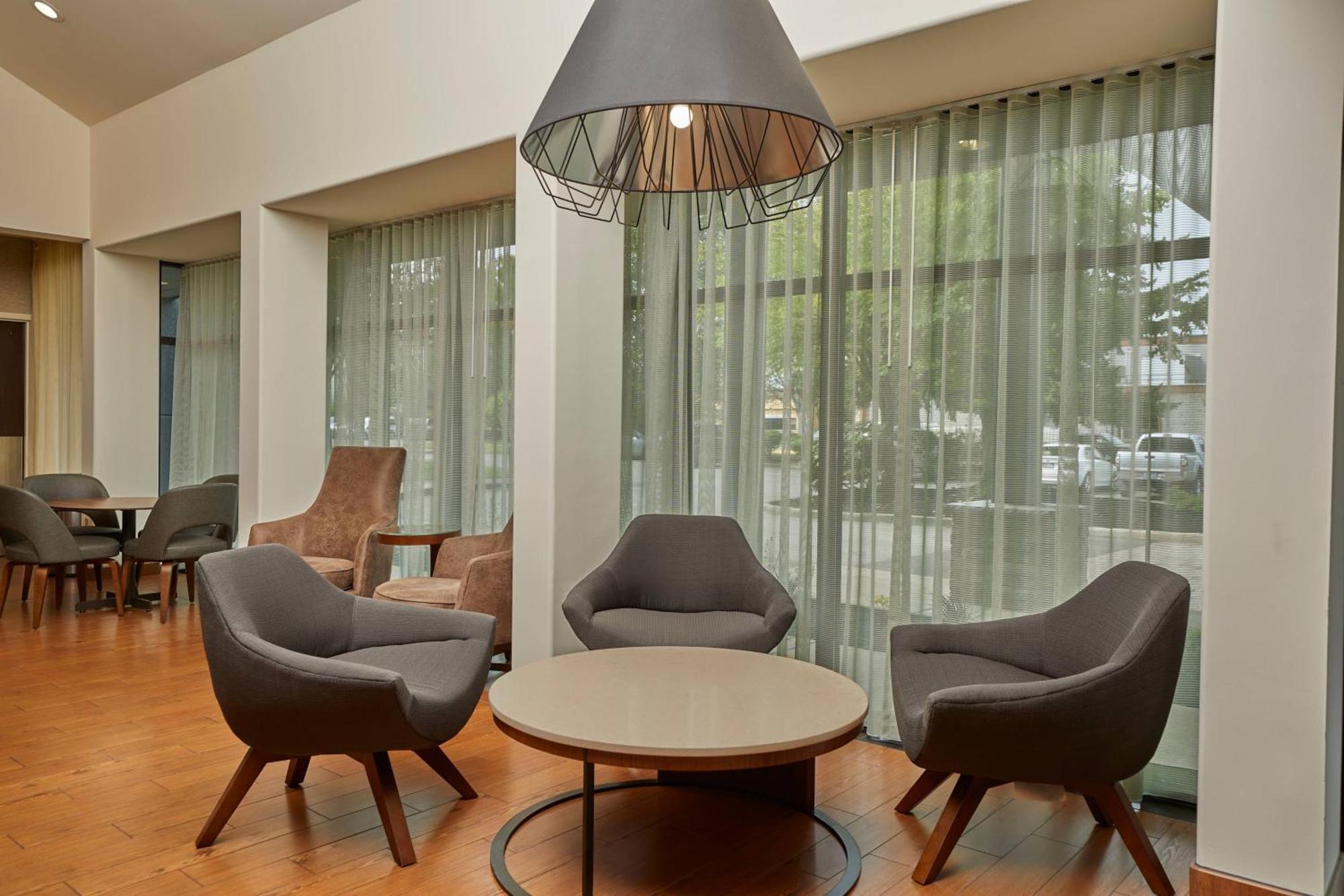 Courtyard By Marriott Eugene Springfield Hotel Екстериор снимка