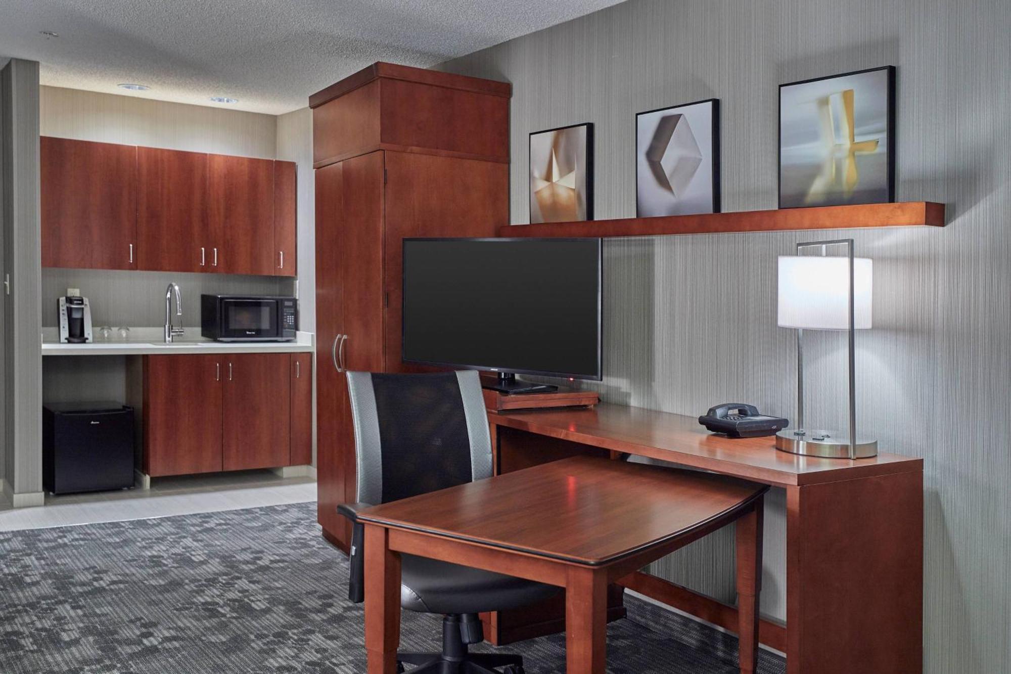 Courtyard By Marriott Eugene Springfield Hotel Екстериор снимка